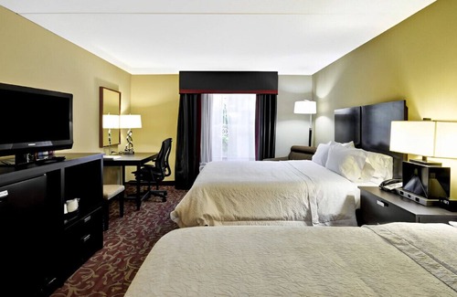 White Station House | Homey & Spacious Rm for Families! W/ Pool, Gym