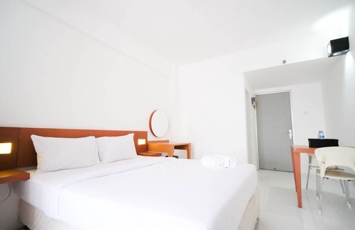 Surabaya Apartment | Homey Studio Apartment At Dian Regency