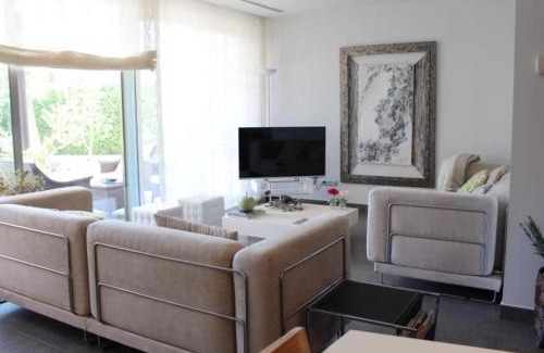 Bonmont Terres Noves Apartment | Homing Golf Bonmont 12.