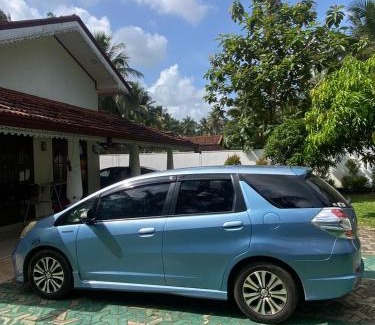 Seeduwa - Katunayake Boat Rental | Honda Shuttle