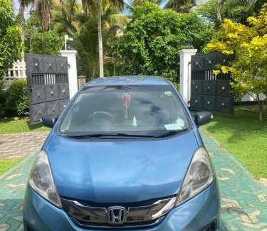 Seeduwa - Katunayake Boat Rental | Honda Shuttle