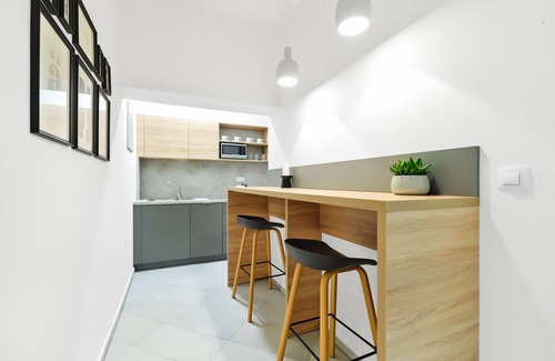 Smichov Apartment | Honest SMICHOV