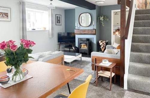 Newport House | Honey Bee Cottage