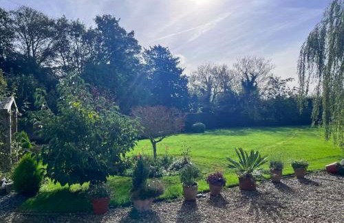 Frampton House | Honey Cottage