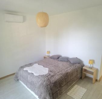 Santo da Serra House | Honey Factory House