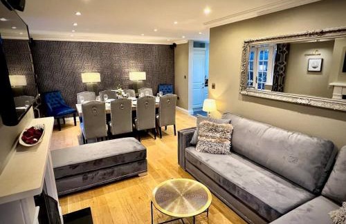 Cambridge House | Honey Hill Cottage - 4 Bedroom Detached House