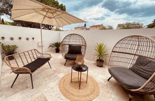 Vitrolles Bed & Breakfast | Honey Spa