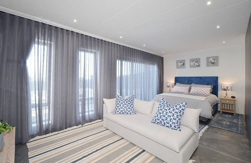 Yzerfontein House | HoneyBee Cottage