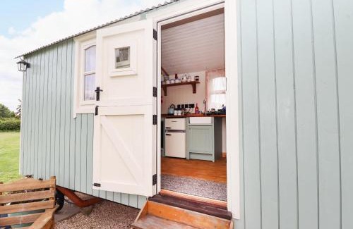 Woodhall Spa House | Honeybee Lodge