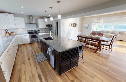 Grove House | HoneyCreekRetreat (Waterfront Entertainment, Dock)