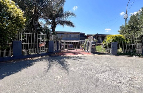 Greater Johannesburg Metropolitan Area Apartment | Honeyhills Excellence Resorts C