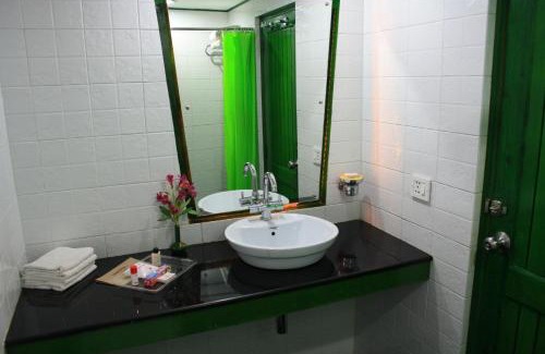 Shimla Hotel | Honeymoon Inn Shimla