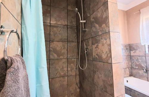 Vredefort Ski Chalet | Honeypot Fly Fishing Eco Chalet