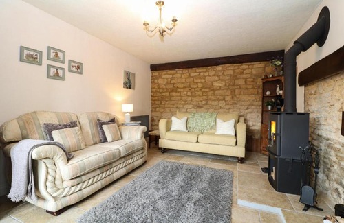 Moreton-in-Marsh House | Honeystone Cottage, MORETON IN MARSH