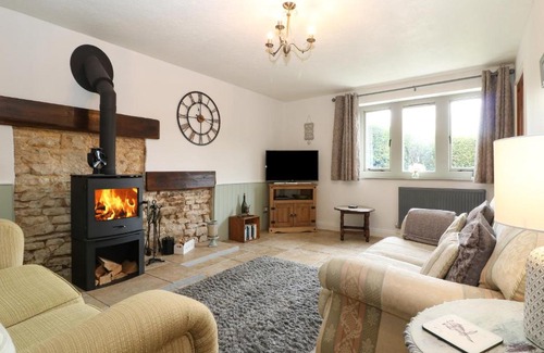 Moreton-in-Marsh House | Honeystone Cottage, MORETON IN MARSH