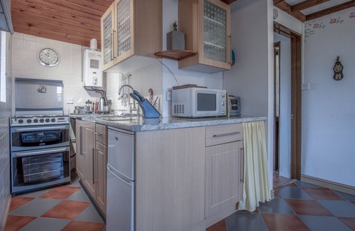 Amroth Cottage | Honeysuckle Cottage - 1 Bedroom - Amroth
