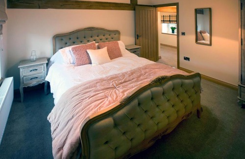 Astbury House | Honeysuckle Cottage, Drift House Holiday Cottages