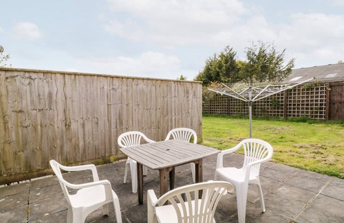 Beaworthy Cottage | HONEYSUCKLE COTTAGE, pet friendly, with a garden in Ashwater