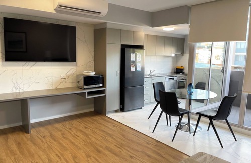 Newcastle Apartment | Honeysuckle Executive Apartments