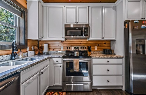 Sevierville Cabin | Honeysuckle Hill 2 Bedroom Cabin by RedAwning