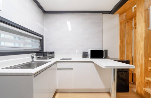 Seo Hotel | Hongcheon D-day Pension&camping