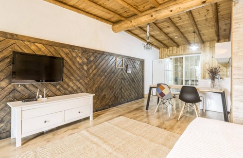 Seo House | Hongcheon Fiction House Pension