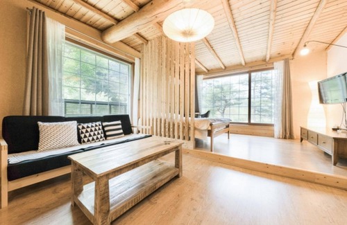 Seo House | Hongcheon Fiction House Pension