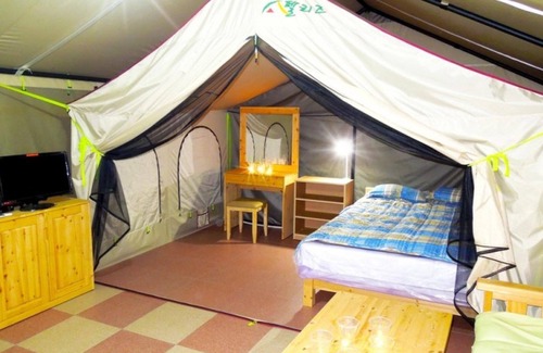 Dong House | Hongcheon Hwani Glamping