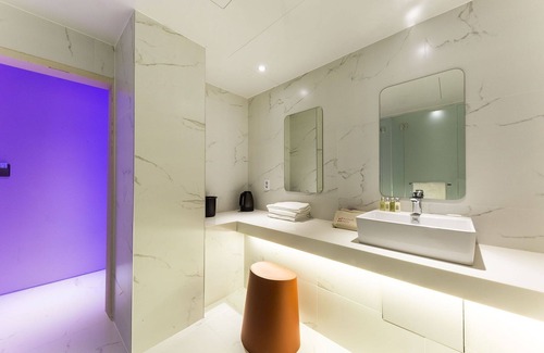 Seogyo-dong Hotel | Hongdae Bobo Hotel