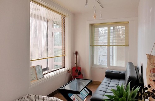 Sinchon-dong House | Hongdae Cheese Guesthouse