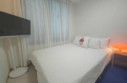 Yeonnam-dong Apartment | #Hongdae EXIT2#DELUXE APT#New Building#Luggage storage#Parking