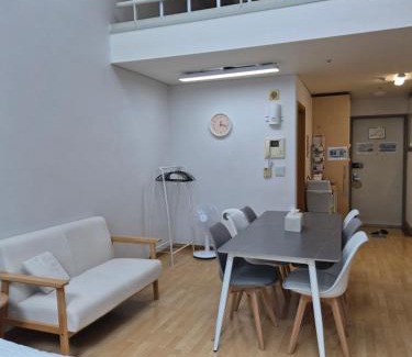 Seolcheon-myeon House | Hongdae Home Sweet Home