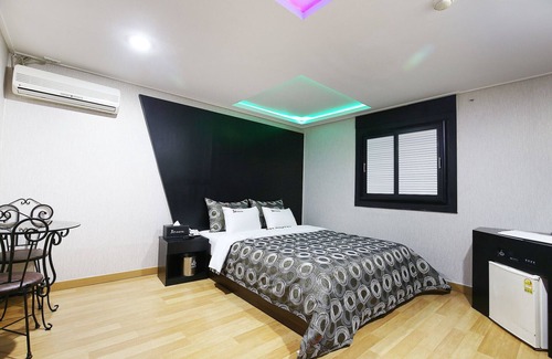 Hongseong Hotel | Hongsung Jun
