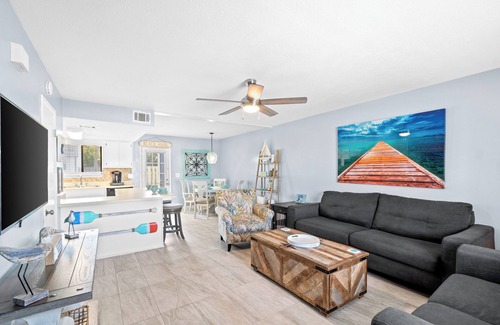 Panama City Beach Villa | Hook Wine and Sinker by Book That Condo