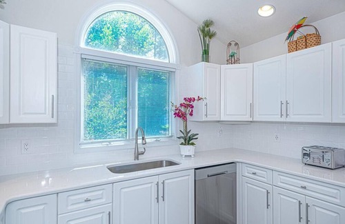 Ocean Pines House | Hook, Wine & Sinker- Waterfront, 3 Bedrooms, 2.5 Baths, Sleeps 10, Non group rental