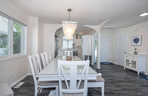 Ocean Pines House | Hook, Wine & Sinker- Waterfront, 3 Bedrooms, 2.5 Baths, Sleeps 10, Non group rental