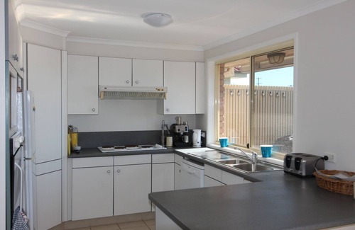 Black Head House | Hooke House - short stroll to the patrolled Black Head Beach