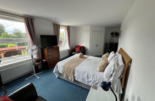 Hookwood Cabin | Hookwood Lodge London Gatwick