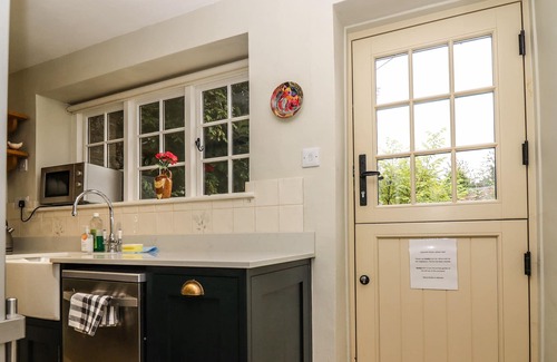 Hook Norton Cottage | HOOKY COTTAGE, character holiday cottage in Hook Norton