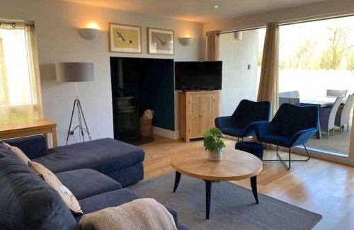 Cirencester House | Hoopoe Cottage, Lower Mill Estate