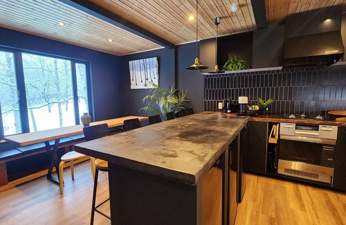 Niseko Cabin | Hooting Owl Lodge