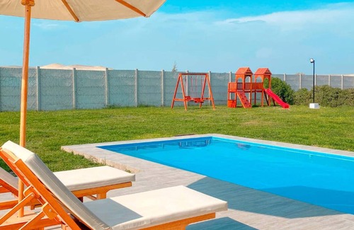 San Clemente Villa | HOP Encanto: Countryside, Sun & Fun in Pisco