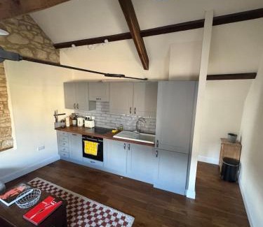 Chipping Norton House | Hop House