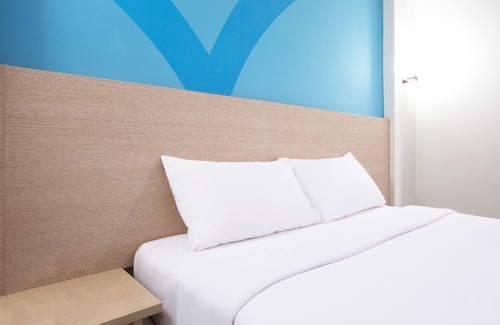 Ermita Night District Hotel | Hop Inn Hotel Ermita Manila