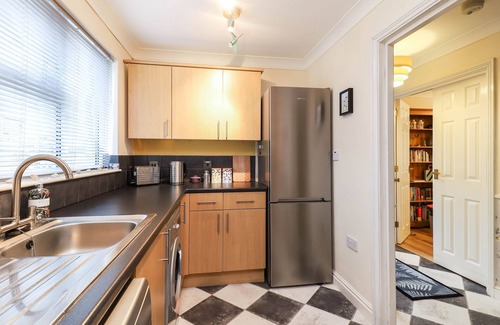 East Cowes House | Hope House is a modern 3 bedroom town house located in the town of East Cowes.
