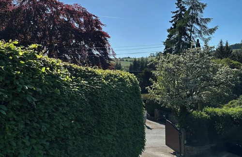 Froggatt Apartment | Hope Valley - Studio - Sleeps 2 - Parking