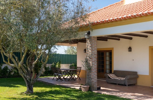 Palmela Ski Chalet | Hopstays - Palmela Quinta das Oliveiras