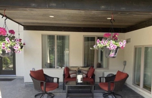 West Kelowna Estates Apartment | Horizon Suites & Oasis Studio Suite.