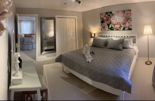 West Kelowna Estates House | Horizon Suites & Oasis Adjoining Suites