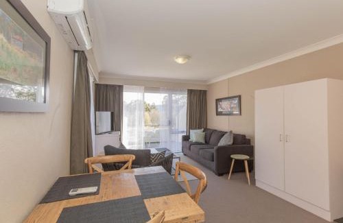 Jindabyne Apartment | Horizons 501